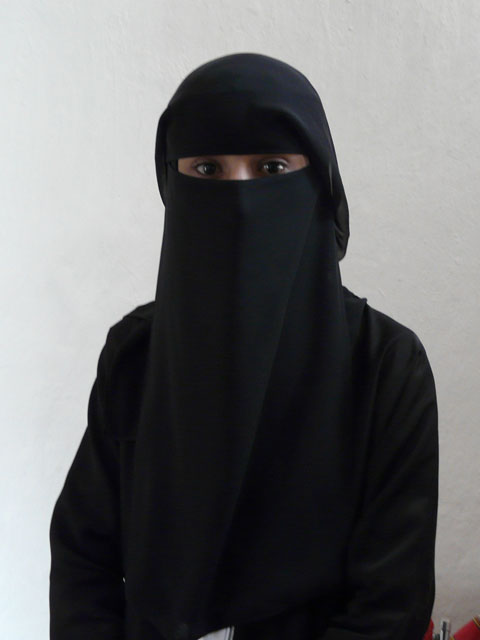 �A�o���𒅂���t�̏���