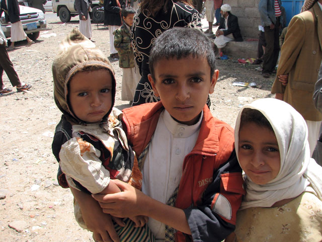 �q����������q��