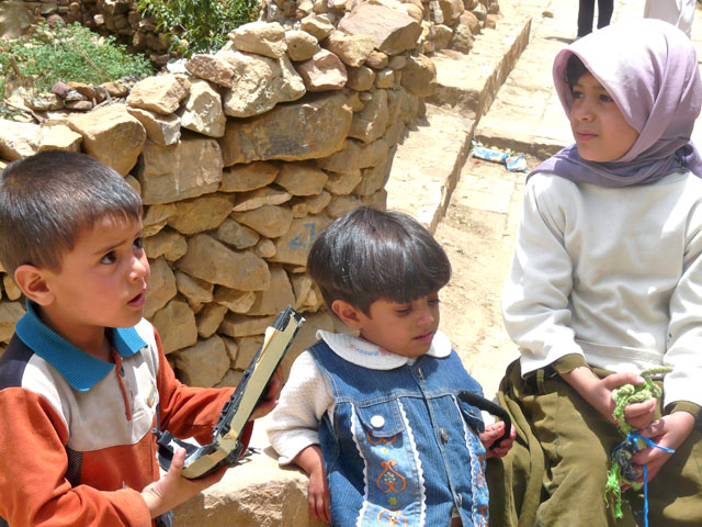 �R�l�̎q���P