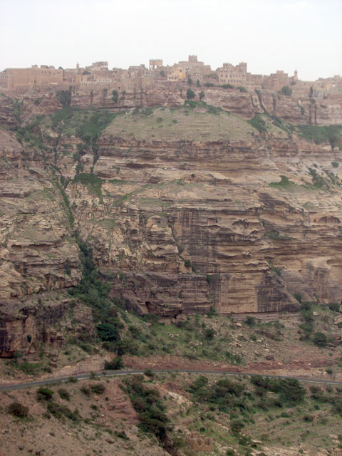 ��R�̏�̃R�[�J�o��