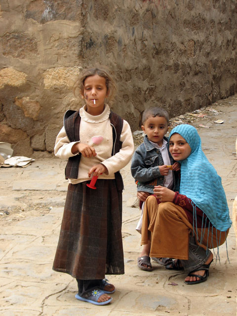 �q������