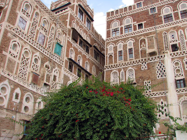 �΂ƃC�G�����n�E�X